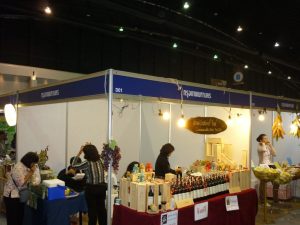 Выставка сувениров, косметики, аутентичных товаров из Тайланда