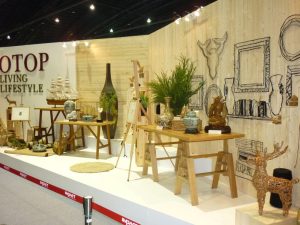 Выставка сувениров, косметики, аутентичных товаров из Тайланда
